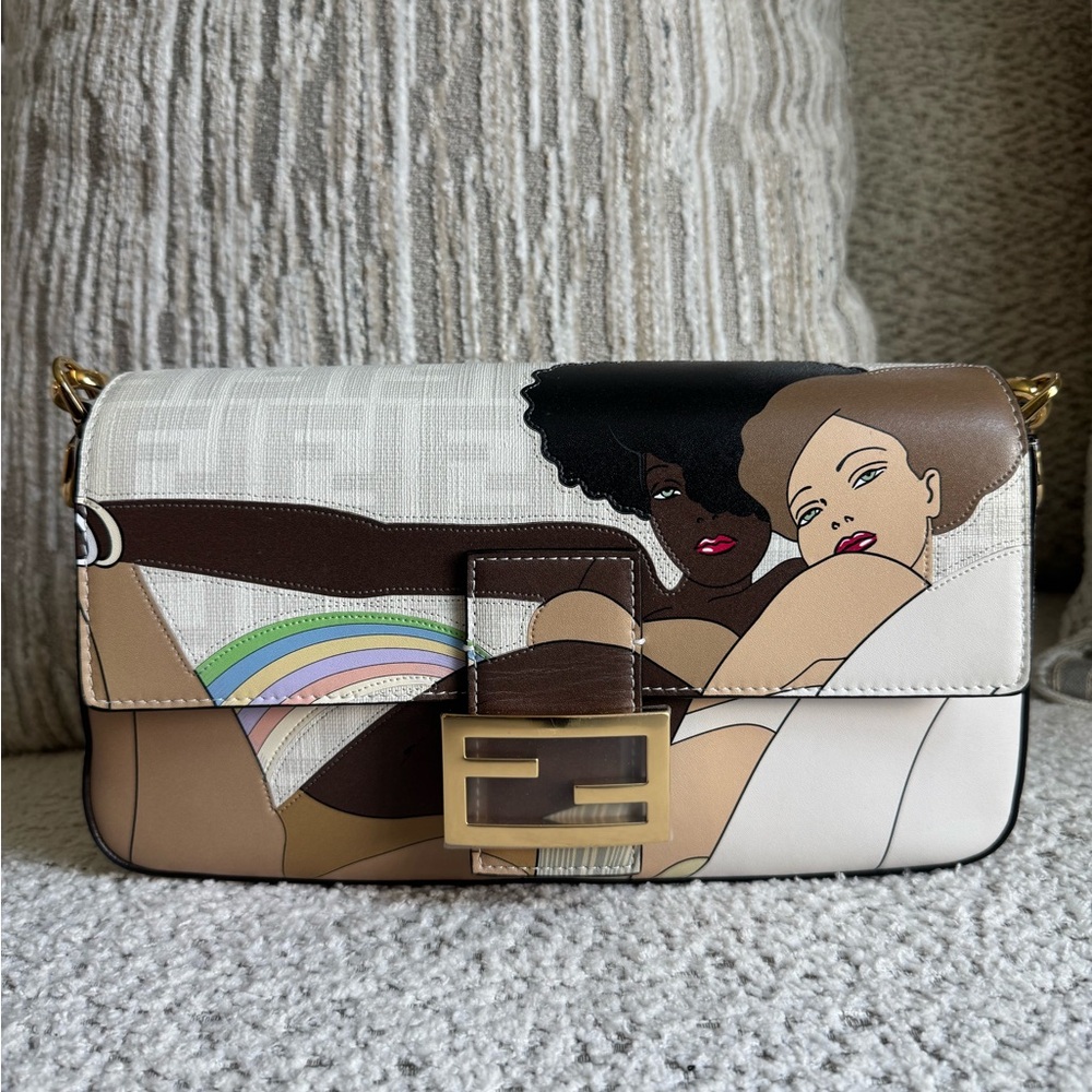 Fendi Mamma Baguette - Medium - Picture 2 of 5